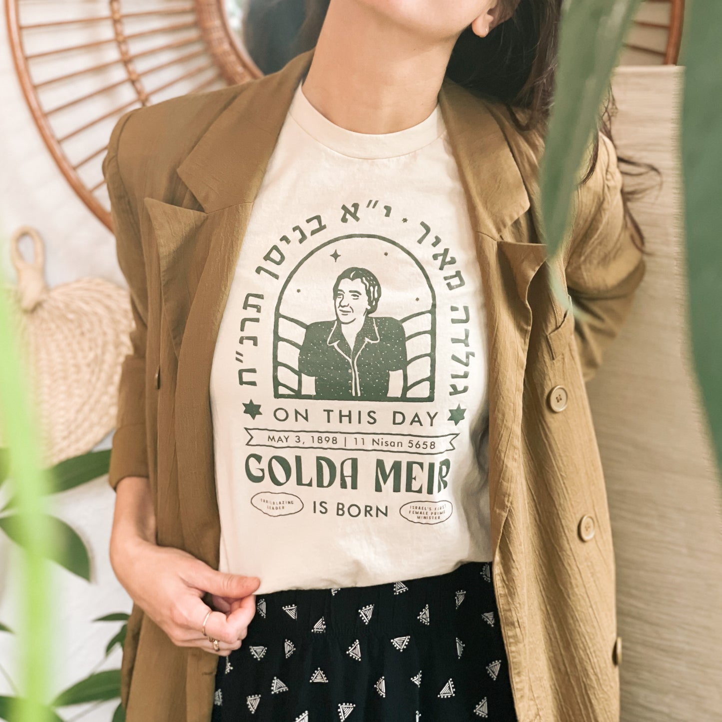 Golda Meir : Unisex Cotton Tee